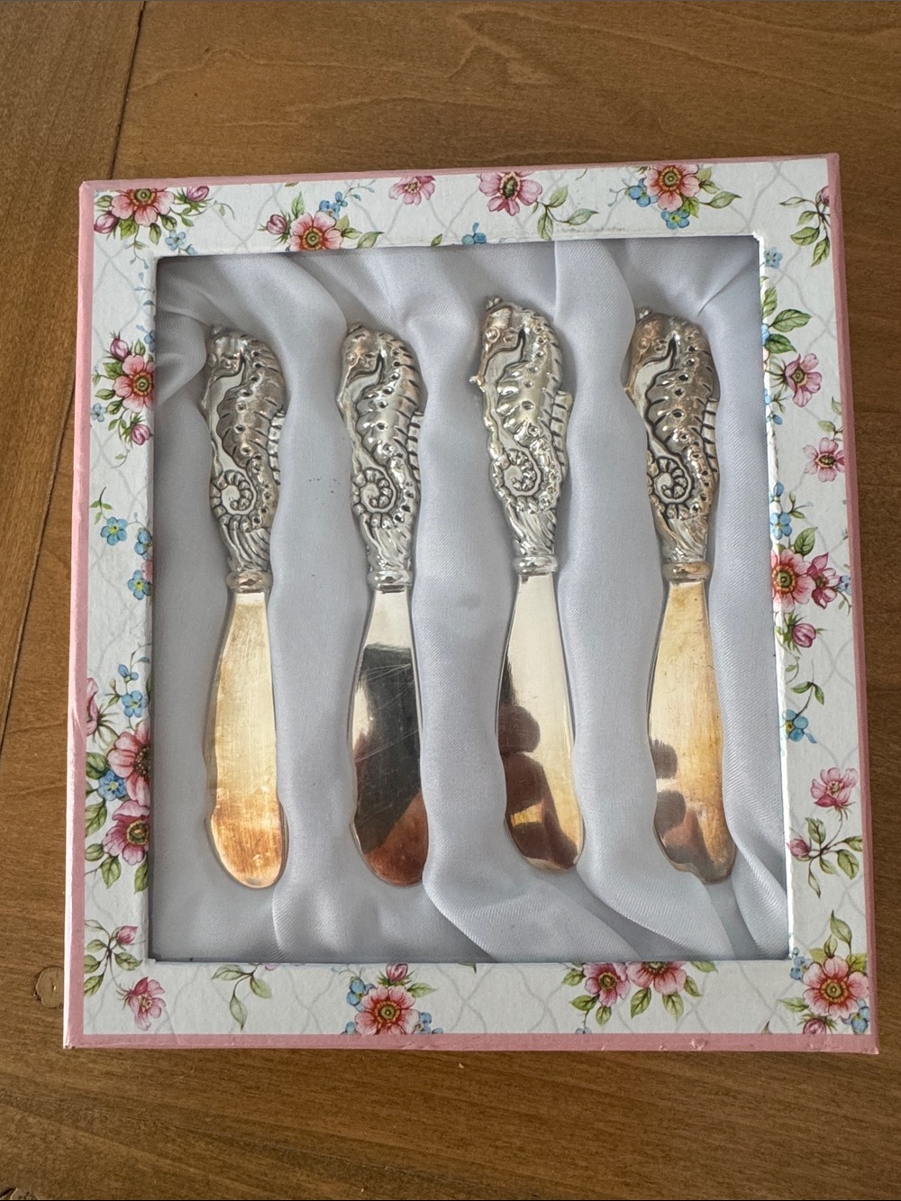 Seahorse Butter Knives Grace's Teaware 4-Piece Silver-Plated Spreader Set 5”